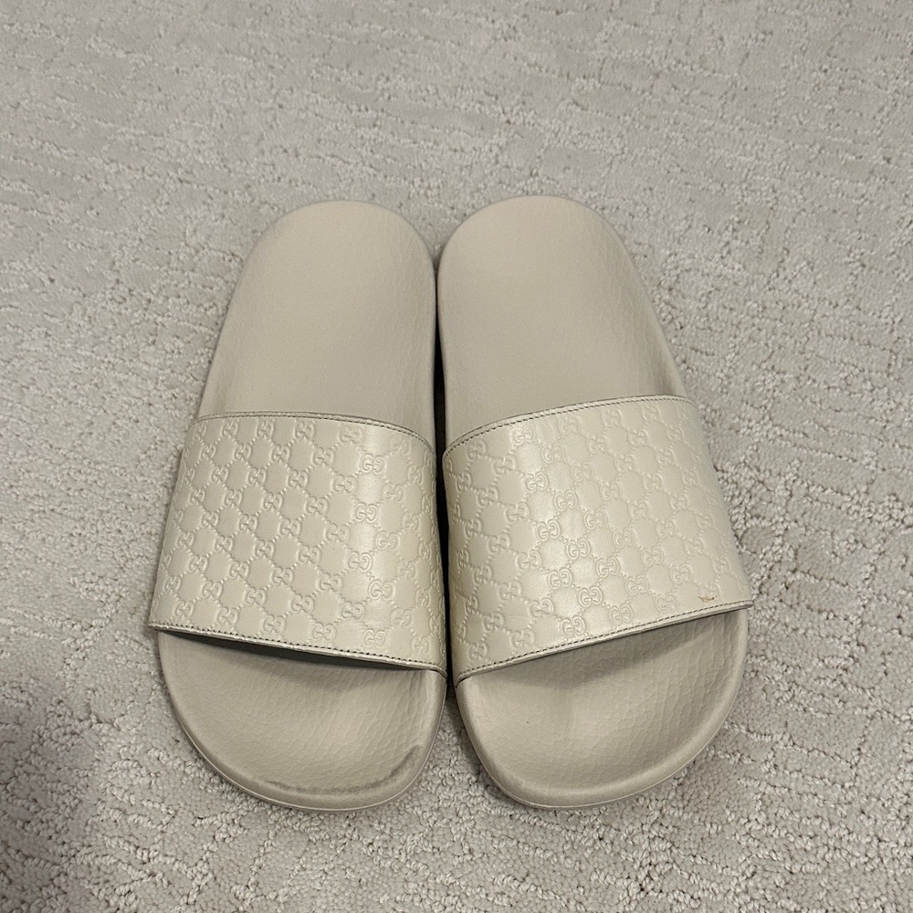 Gucci Ivory Embossed Slides